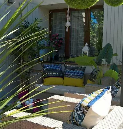 A L'oree Du Pin Bed & Breakfast
