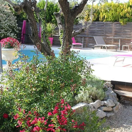 A L'oree Du Pin Bed & Breakfast 2*